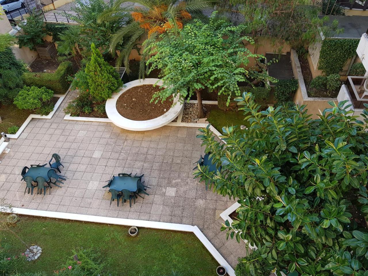 Residence Couleurs Soleil, Juan Les Pins Antibes Exterior photo